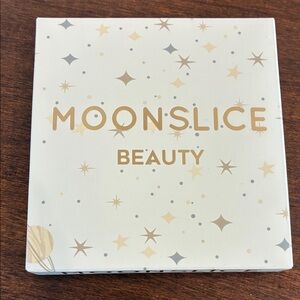 Moonslice Beauty blushing moon blush palette